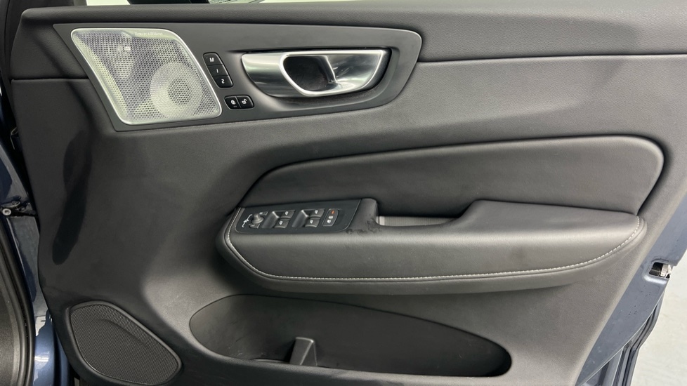 Used Volvo XC60 2025 for sale - 77210178: Photo 27