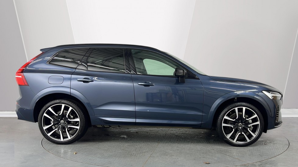 Used Volvo XC60 2025 for sale - 77210178: Photo 3