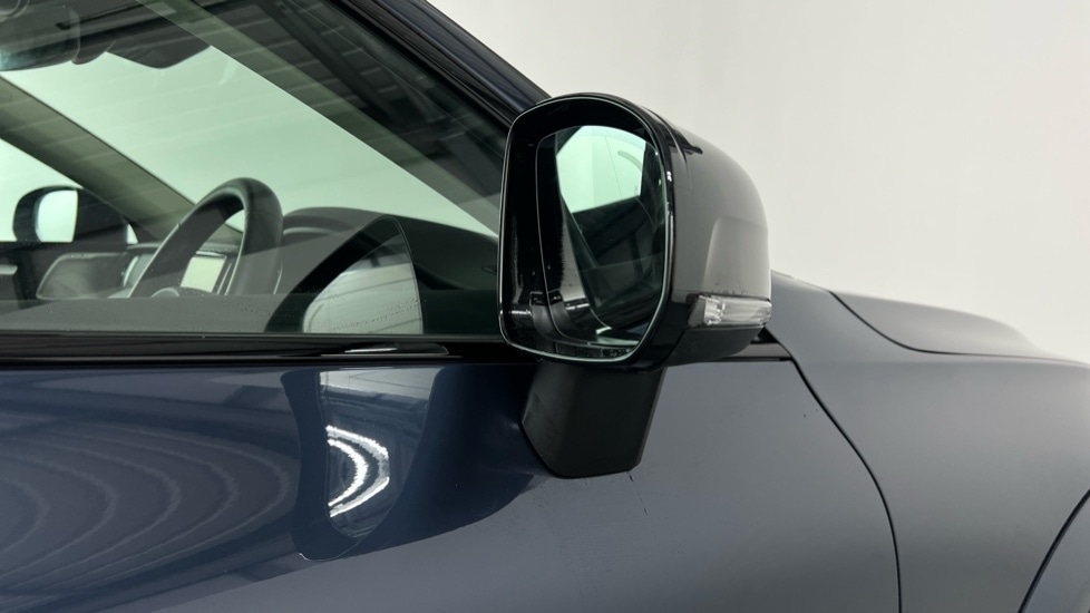 Used Volvo XC60 2025 for sale - 77210178: Photo 30