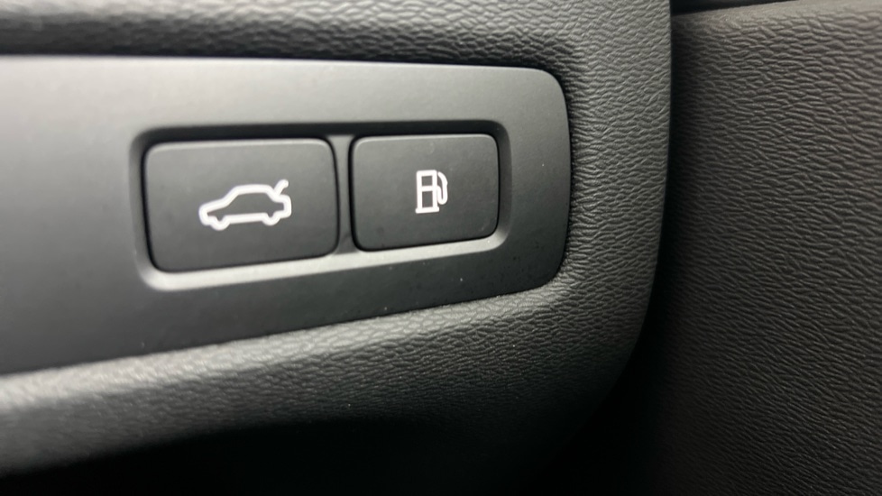 Used Volvo XC60 2025 for sale - 77210178: Photo 38