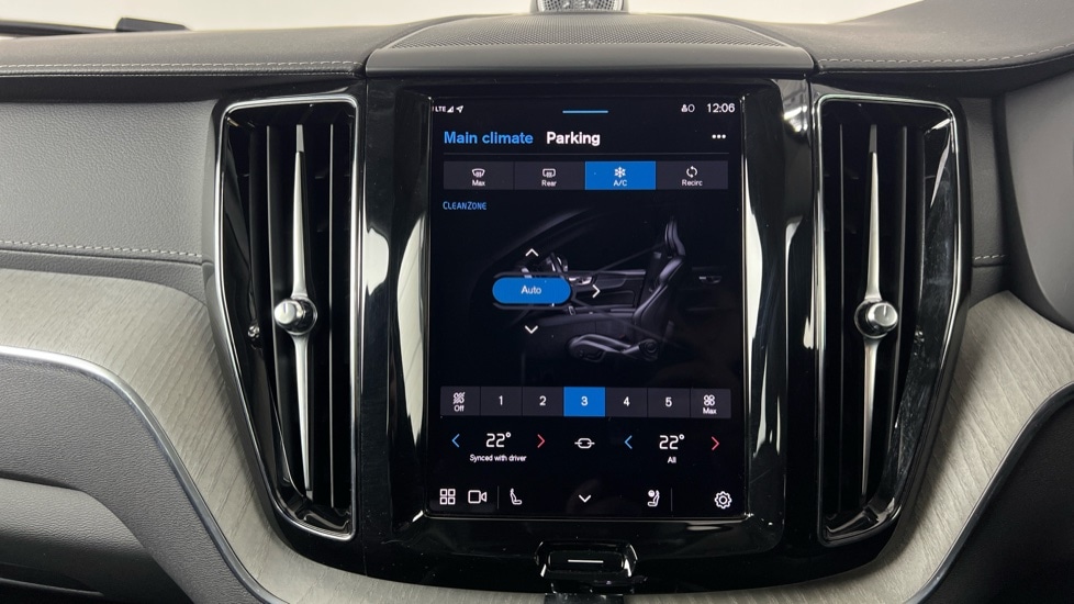 Used Volvo XC60 2025 for sale - 77210178: Photo 39