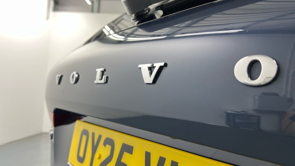 Used Volvo XC60 2025 for sale - 77210178: Photo 43