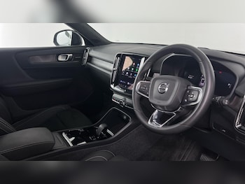 Used Volvo XC40 2023 for sale - 78220827: Photo