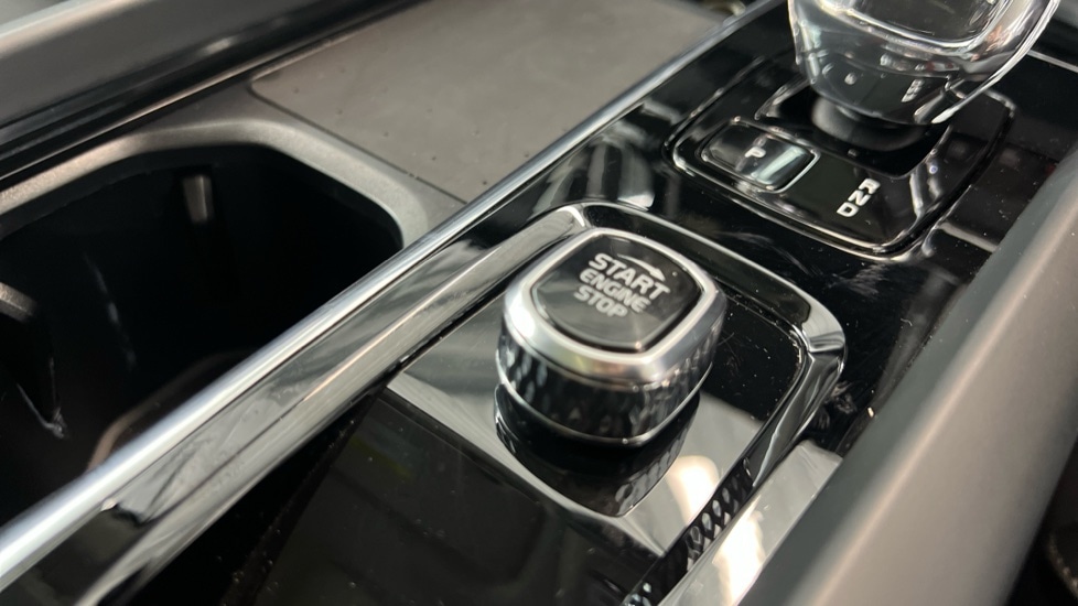 Used Volvo XC60 2025 for sale - 76623545: Photo 24