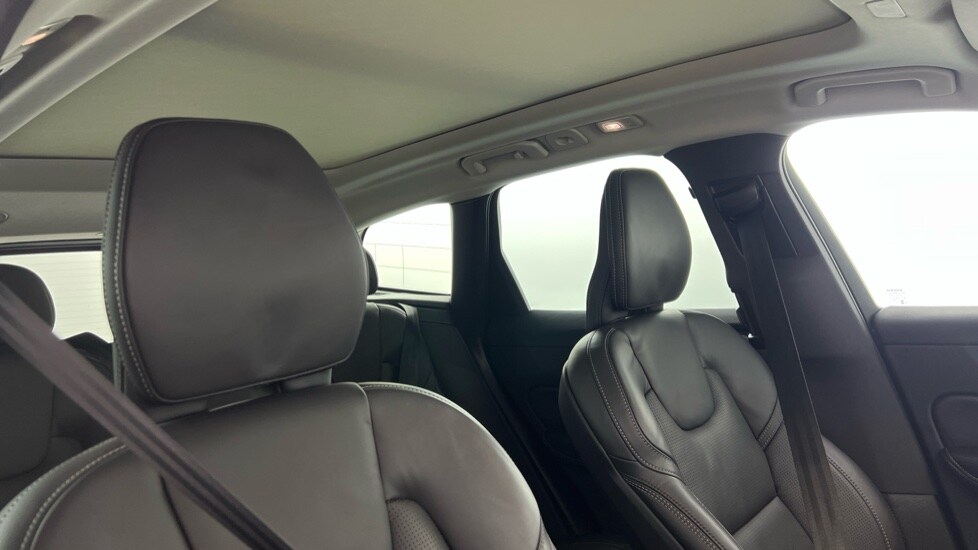 Used Volvo XC60 2025 for sale - 76623545: Photo 28