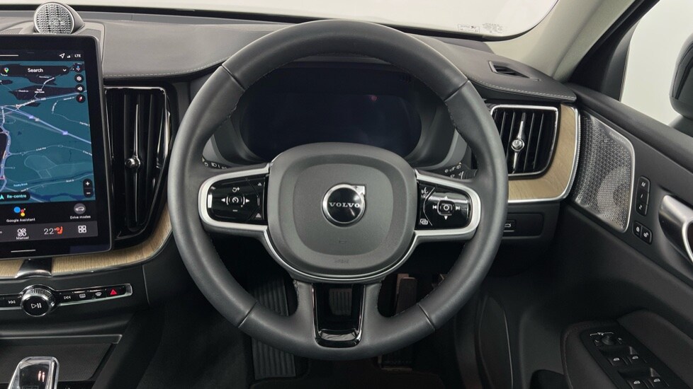 Used Volvo XC60 2025 for sale - 75565613: Photo 10