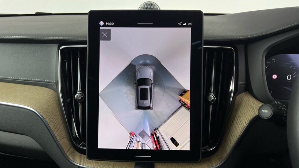 Used Volvo XC60 2025 for sale - 75565613: Photo 17