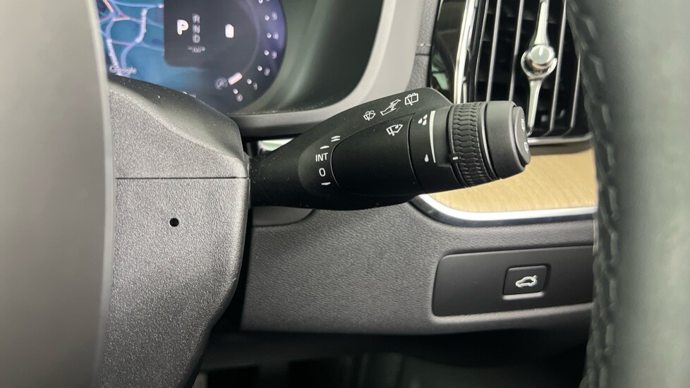 Used Volvo XC60 2025 for sale - 75565613: Photo 21