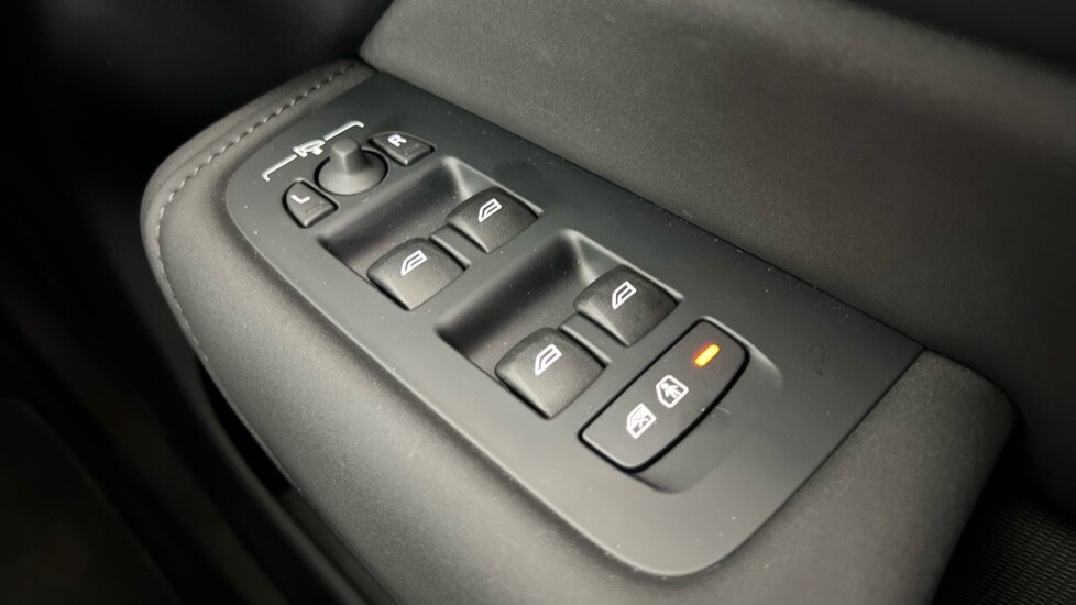 Used Volvo XC60 2025 for sale - 75565613: Photo 22