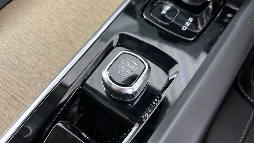 Used Volvo XC60 2025 for sale - 75565613: Photo 25