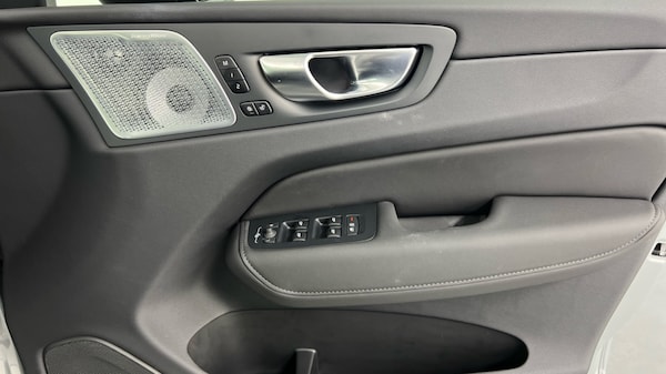 Used Volvo XC60 2025 for sale - 75565613: Photo 27