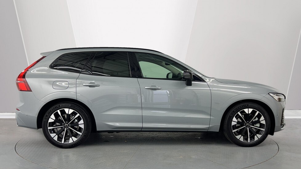 Used Volvo XC60 2025 for sale - 75565613: Photo 3