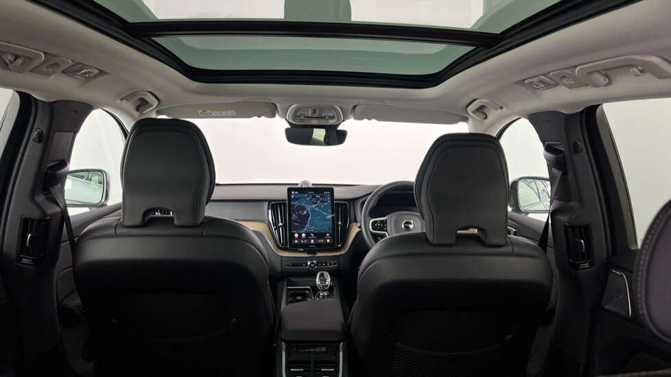 Used Volvo XC60 2025 for sale - 75565613: Photo 38