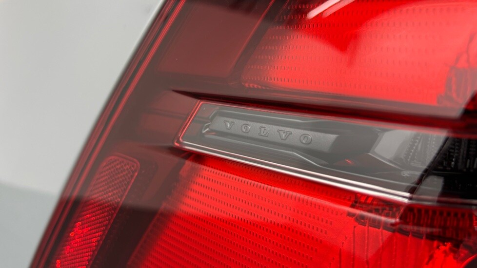 Used Volvo XC60 2025 for sale - 75565613: Photo 39