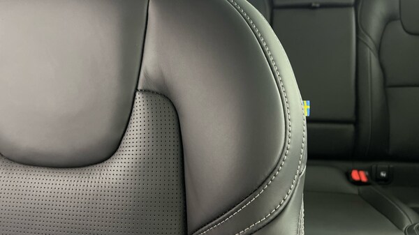 Used Volvo XC60 2025 for sale - 75565613: Photo 58