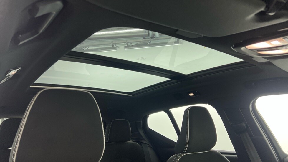 Used Volvo XC40 2022 for sale - 77995054: Photo 30