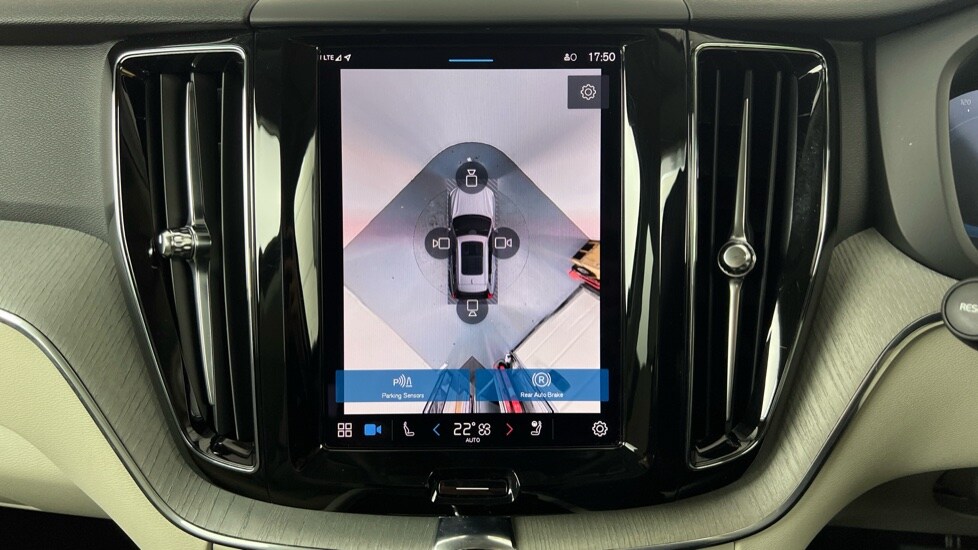 Used Volvo XC60 2025 for sale - 76344115: Photo 17