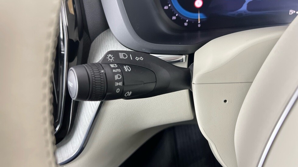 Used Volvo XC60 2025 for sale - 76344115: Photo 18