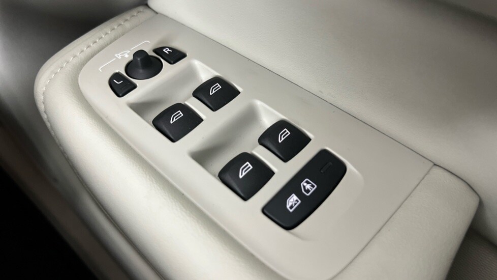 Used Volvo XC60 2025 for sale - 76344115: Photo 22