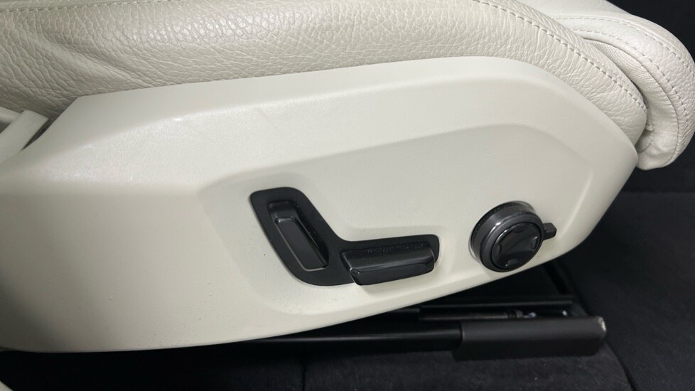 Used Volvo XC60 2025 for sale - 76344115: Photo 28