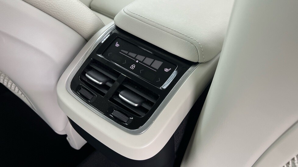 Used Volvo XC60 2025 for sale - 76344115: Photo 33