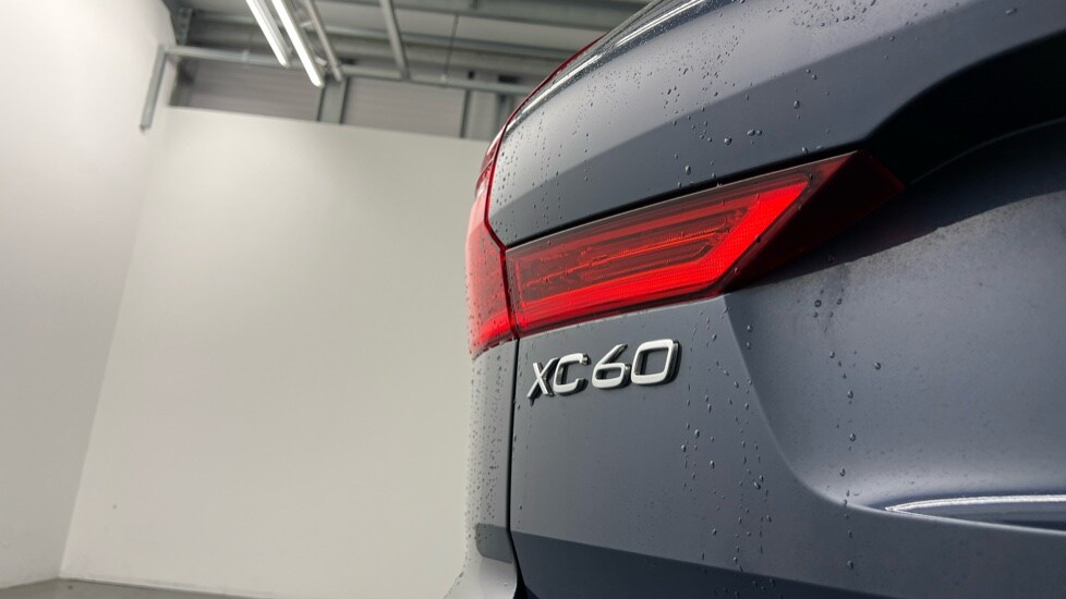 Used Volvo XC60 2025 for sale - 76344115: Photo 34