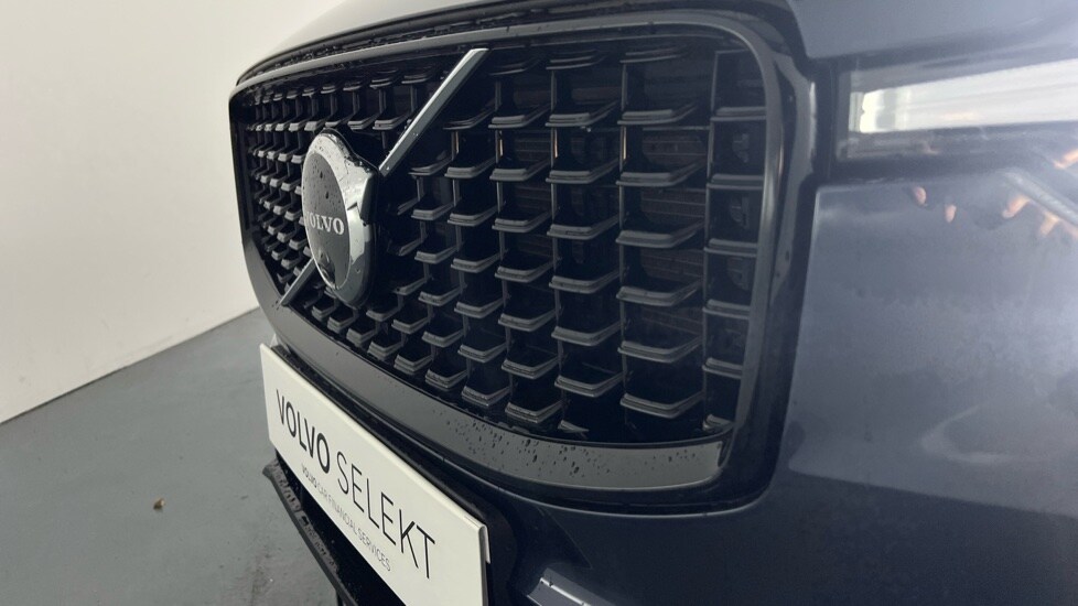 Used Volvo XC60 2025 for sale - 76344115: Photo 41