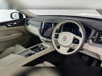 Used Volvo XC60 2025 for sale - 76344115: Photo