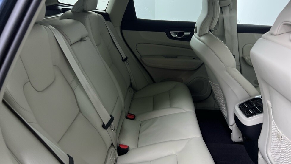 Used Volvo XC60 2025 for sale - 76344115: Photo 6