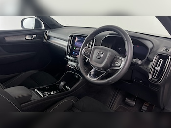 Used Volvo XC40 2022 for sale - 77795105: Photo