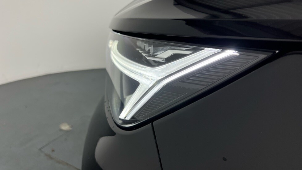 Used Volvo XC40 2022 for sale - 76361894: Photo 40