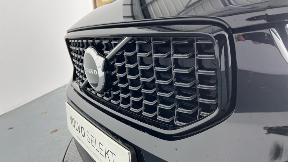 Used Volvo XC40 2022 for sale - 76361894: Photo 41