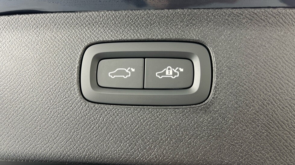 Used Volvo XC90 2025 for sale - 77413753: Photo 33