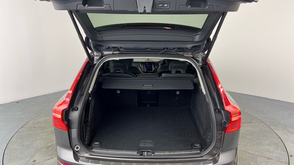 Used Volvo XC60 2022 for sale - 77373014: Photo 13