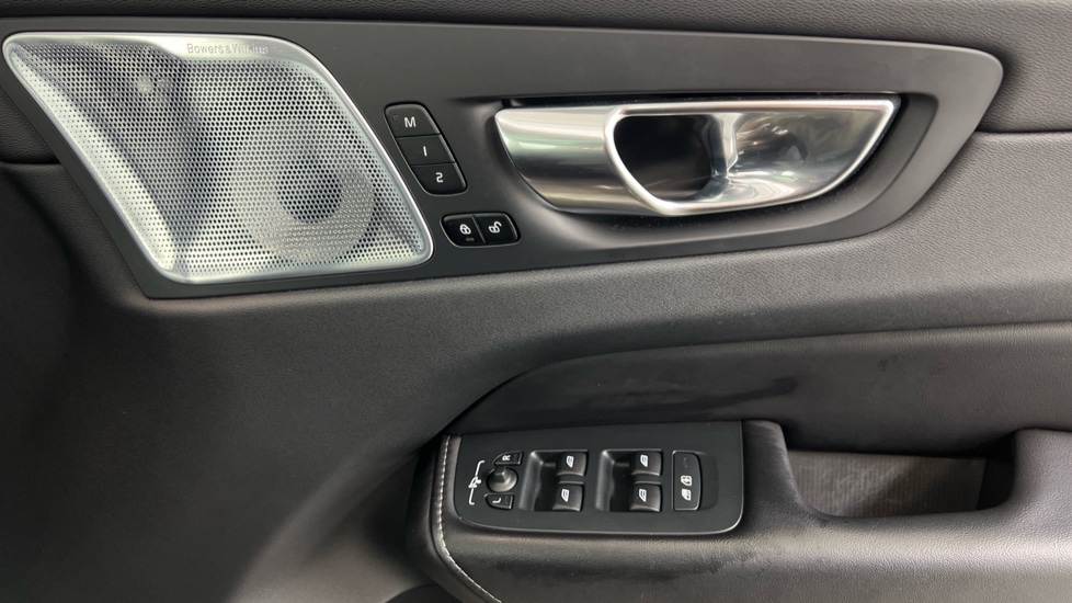 Used Volvo XC60 2022 for sale - 77373014: Photo 28