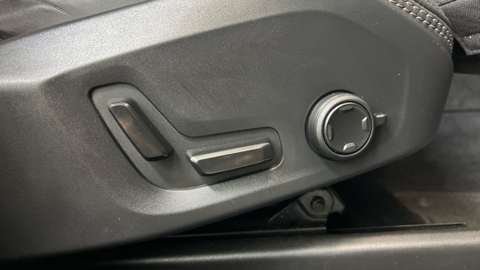 Used Volvo XC60 2022 for sale - 77373014: Photo 29