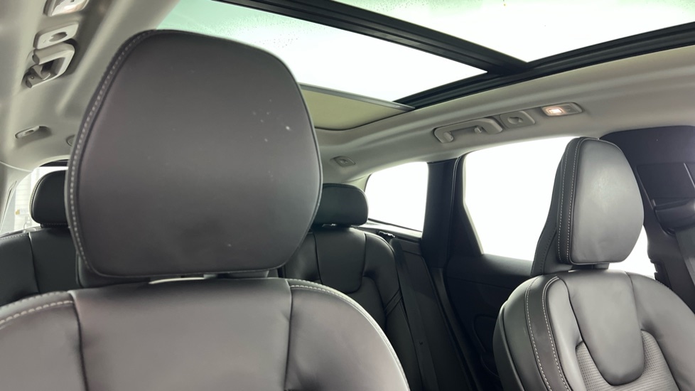 Used Volvo XC60 2022 for sale - 77373014: Photo 30