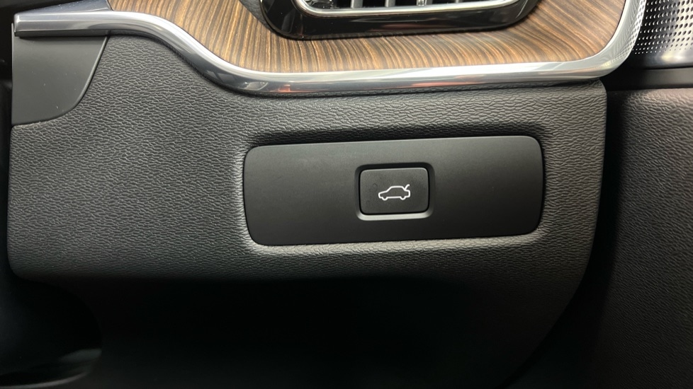 Used Volvo XC60 2022 for sale - 77373014: Photo 48