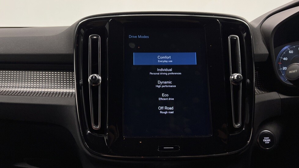 Used Volvo XC40 2019 for sale - 77606873: Photo 29