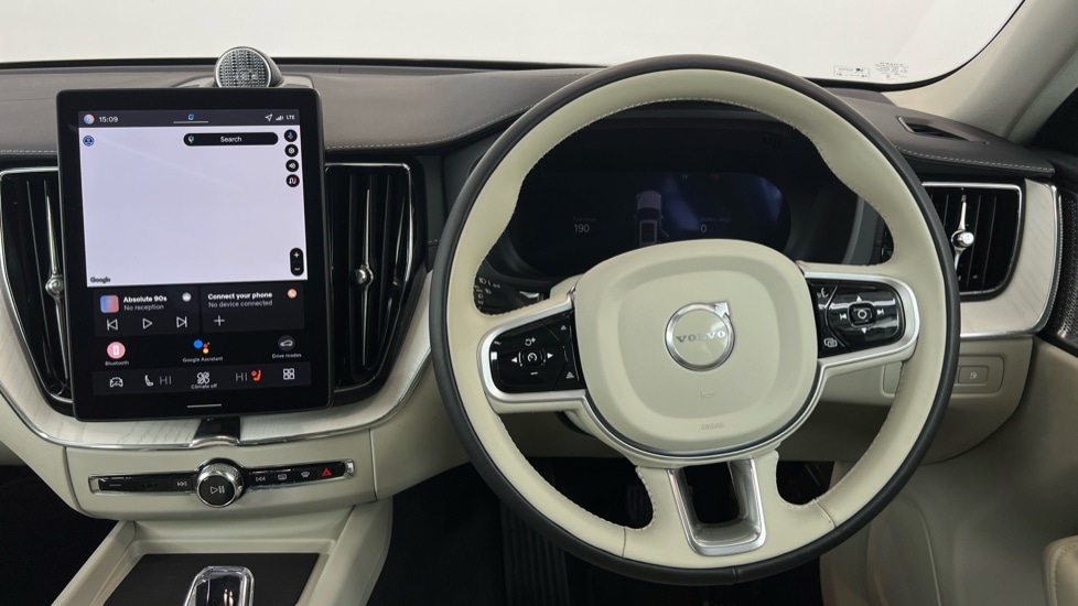 Used Volvo XC60 2025 for sale - 77634694: Photo 10