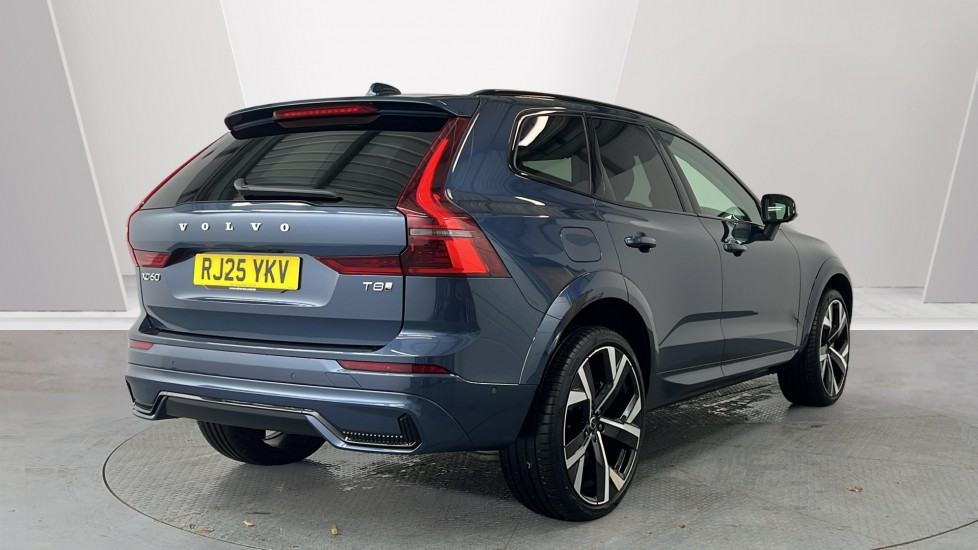 Used Volvo XC60 2025 for sale - 77634694: Photo 2