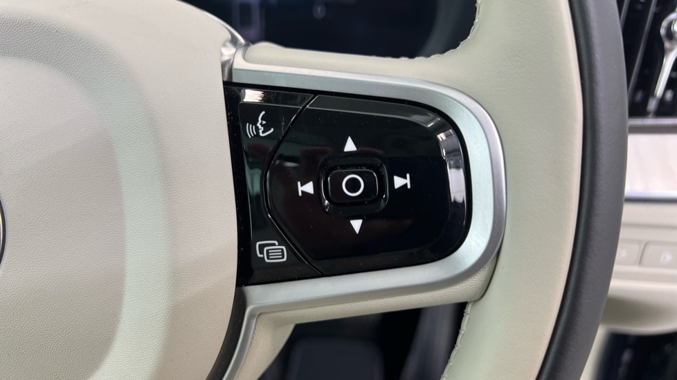 Used Volvo XC60 2025 for sale - 77634694: Photo 21