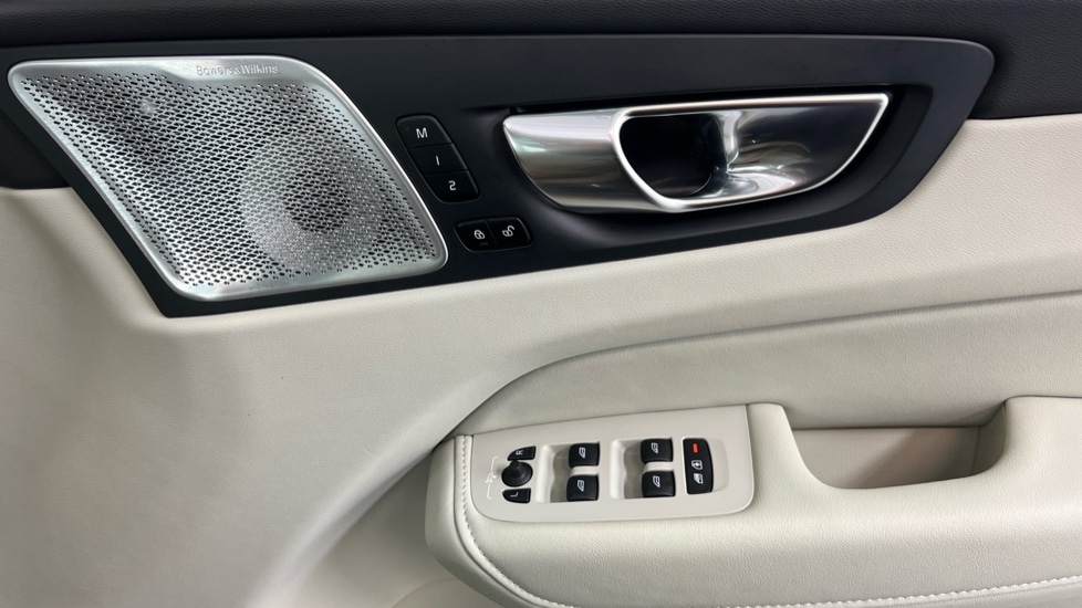 Used Volvo XC60 2025 for sale - 77634694: Photo 28