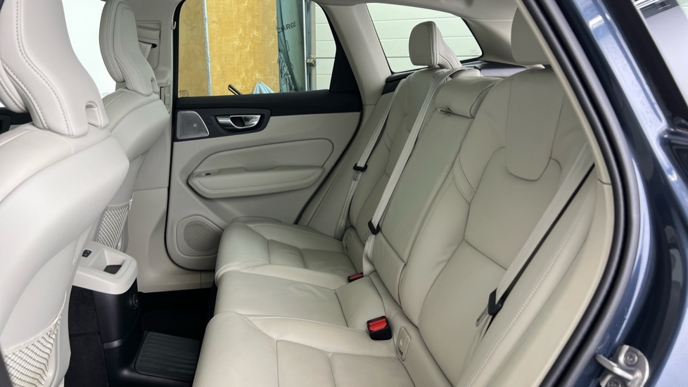 Used Volvo XC60 2025 for sale - 77634694: Photo 32