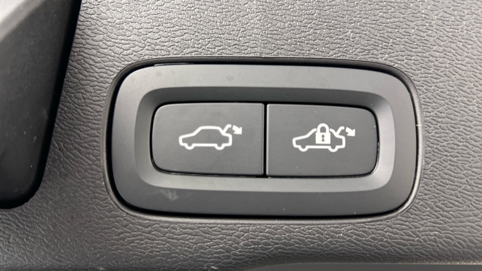 Used Volvo XC60 2025 for sale - 77634694: Photo 34