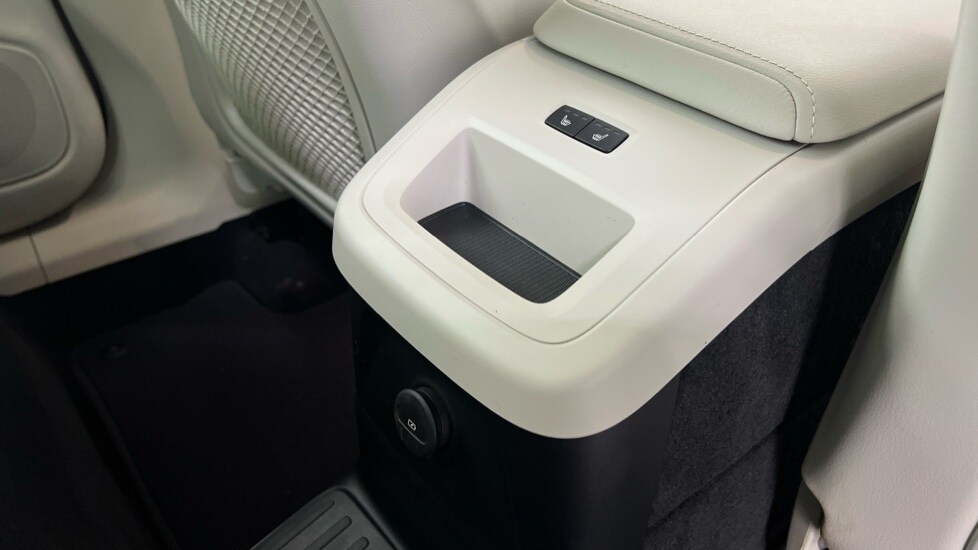 Used Volvo XC60 2025 for sale - 77634694: Photo 37