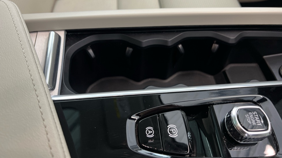 Used Volvo XC60 2025 for sale - 77634694: Photo 54