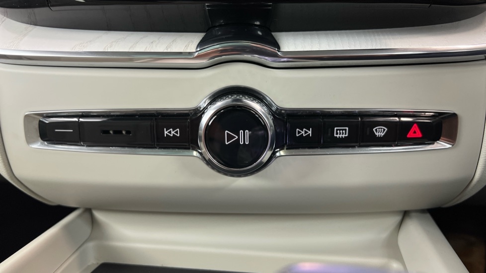 Used Volvo XC60 2025 for sale - 77634694: Photo 67