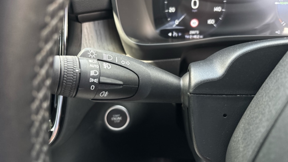 Used Volvo XC40 2022 for sale - 76130460: Photo 18