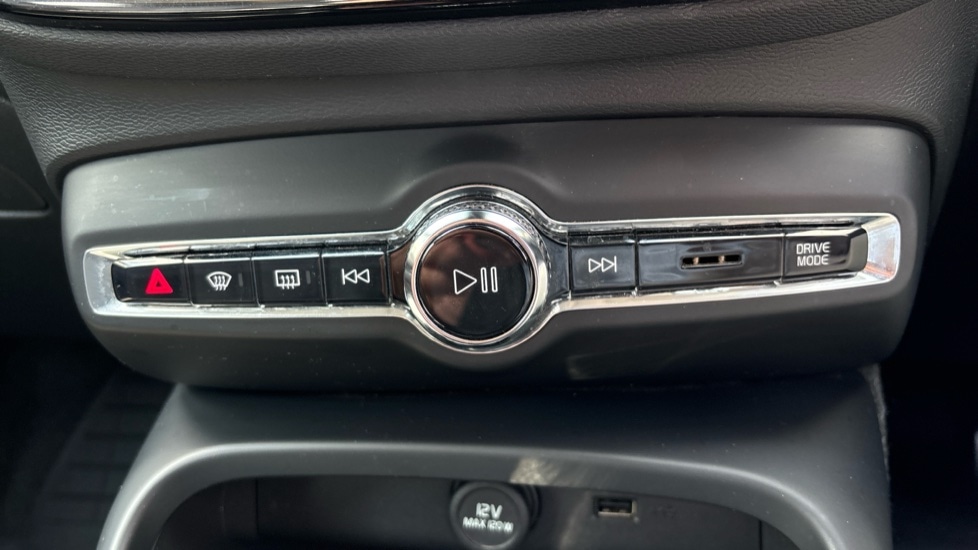 Used Volvo XC40 2022 for sale - 76130460: Photo 28